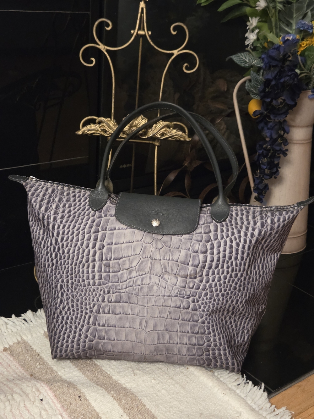 Longchamp Le Pliage Croc-Print Nylon Tote Bag in grey Large - Picture 6 of 16